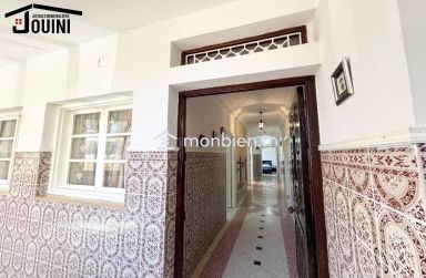 Immeuble D’angle à Mornaguia Centre ville