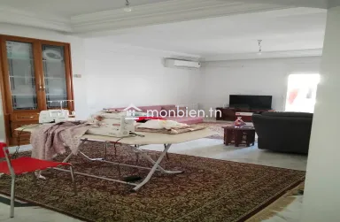 un appartement S+3 situé à El Menzah 9