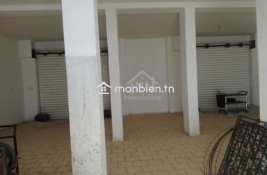 Maison S+3 avec local commercial à vendre à Hammamet Sud 51355351