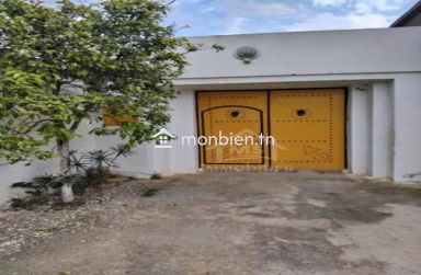 Maison S+3 avec jardin et garage à vendre à Hammamet51355351