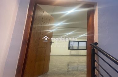 A vendre à Manaret Hammamet, Villa S+5 avec piscine 51355351