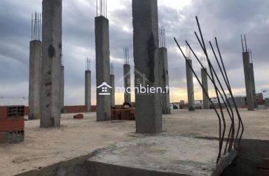 Maison avec garage encours de construction à Hammamet à vendre 51355351