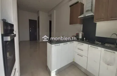 Très bel appartement S+2 avec jardin à Ennasr 2