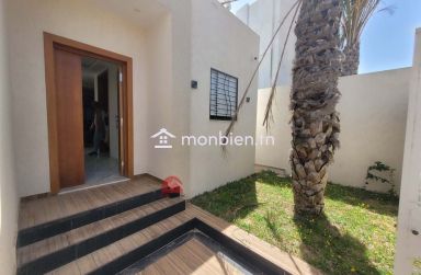 VILLA MEUBLÉE À VENDRE EN ZONE TOURISTIQUE DJERBA