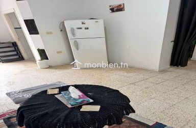 À louer – Appartement meublé au 1er étage avec entrée indépendante --El ghazela