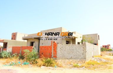 Villa S+3 à achever pour la vente à Mahdia 280,000 DT À vendreDisponible
