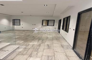 Charmante villa s+3 avec piscine à Hammamet à vendre 51355351