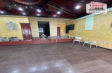 Local David à Louer à Lafayette