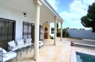 Charmante villa avec piscine à vendre à hammamet 51355351