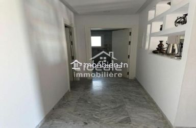 Disponible à la location à l’année une charmante villa proche de jinen Hammamet