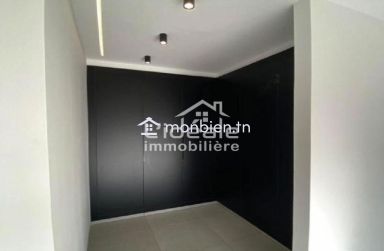 appartement S3 de 250 m récemment construite à Hammamet