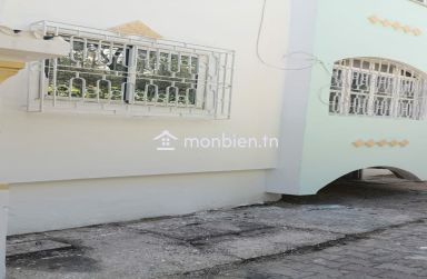 a vendre situé entre Omrane Supérieur Et Manar 1.