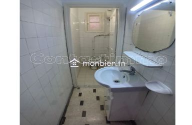 À Vendre  Exceptionnelle RDC de Villa à Ariana ville