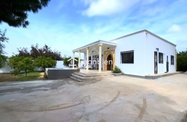 Charmante villa avec piscine à vendre à Hammamet 51355351