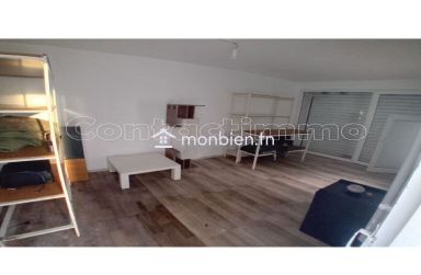 À Vendre  Exceptionnelle RDC de Villa à Ariana ville