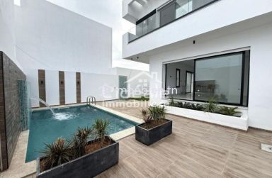 À Vendre Villa Moderne avec Piscine à Hammamet Nord