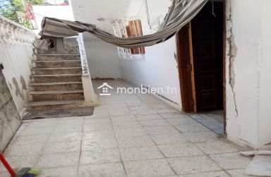 Maison de ville quartier Warda Oued Ellil