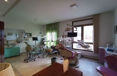 *À Louer – Bureau Haut Standing Hall + 3