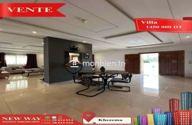 Villa à Khezema ouest , dans un quartier résidentiel