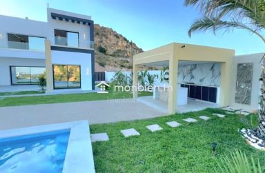 Villa S+4 toute neuve avec piscine à vendre à Hammamet Sud 51355351