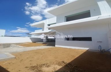 Duplex S+3 avec piscine encours de finition à vendre51355351