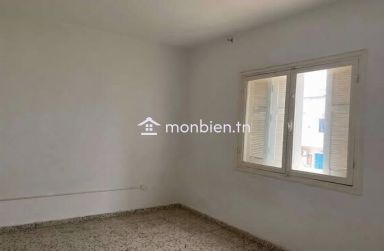 Appartement S+2 à Cité Ennozha, Ariana