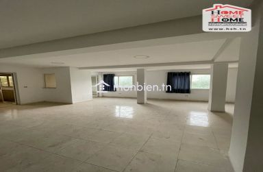 Bureau H4 Pallotta à Louer à Kasba