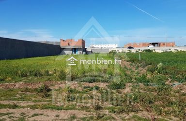 Terrain pieds dans l'eau avec 2 garages à Korba à vendre 51355351