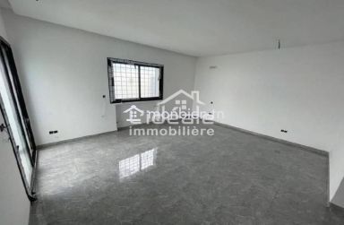 Opportunité à Saisir : Une villa clé en main avec piscine dans un cadre calme à Hammamet.