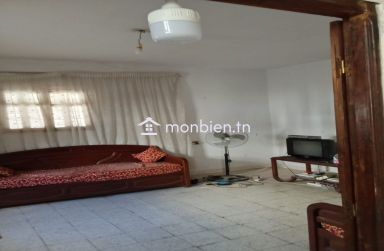 Maison de ville quartier Warda Oued Ellil
