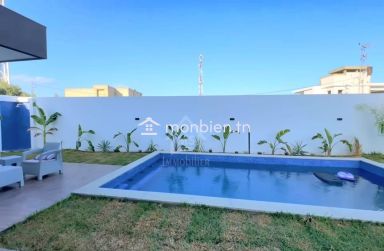 Belle villa toute neuve 2S+4 avec piscine à vendre 51355351