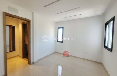 VILLA NEUVE À LA ZONE TOURISTIQUE MEZRAYA ZA