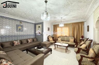 Immeuble D’angle à Mornaguia Centre ville