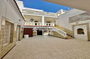 Maison arabesque S+4 à vendre à Béni Khiar 51355351
