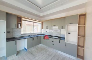 VILLA AVEC PISCINE - DJERBA ZA - TITRE BLEU