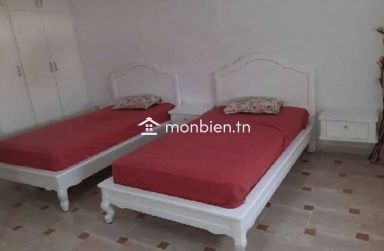 *À Louer – Étage de Villa S+4 Indépendant**