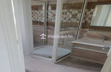Belle appartement idéalement situé à El Menzah 1
