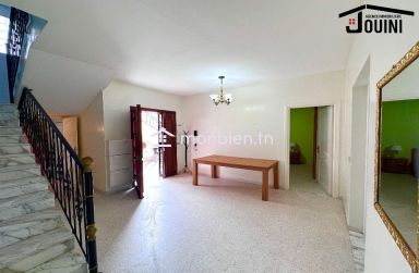 Grande Maison 300 m² à Sidi Hassine Tunis