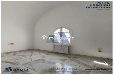 À LOUER VILLA S+4 À USAGE BUREAUTIQUE FACE À LA MER DE RADES PLAGE