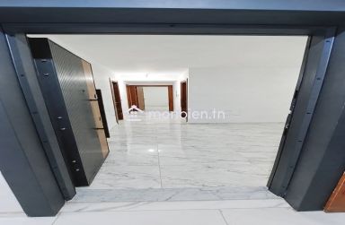À Louer – Appartement S+2 Haut Standing Neuf à Hay Ettahrir