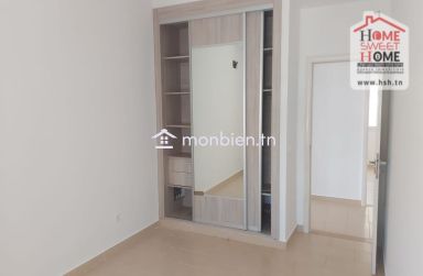 Etage de Villa Saint Léon à Louer à Gammarth Harrouch