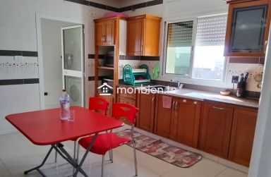 A louer un Étage de villa a JARDIN D EL MENZAH 2 c’est un S+4 au 2ème étage