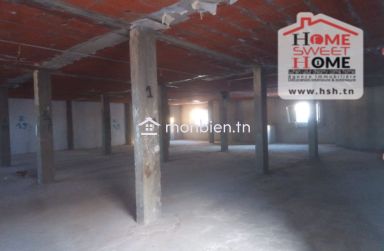 Dépôt Wenar à Louer à La Soukra