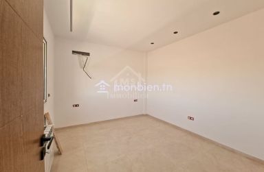 Un duplex S+5 avec piscine à Hammamet Sud à vendre 51355351