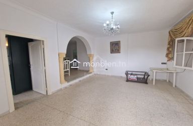 Maison S+2 avec jardin à vendre à Hammamet 51355351