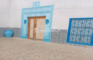 Maison arabesque S+5 à vendre à Korba 51355351