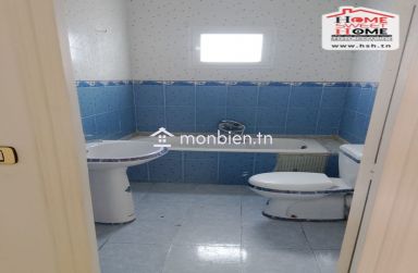 Etage de Villa Jivan à Louer à Carthage Byrsa