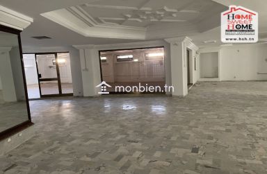 Local Zimbra à Louer à Tunis