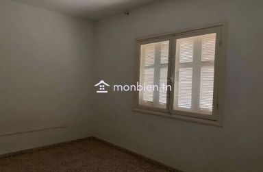 un appartement S+2 situé a u 4ᵉ étage à Cité Ennozha