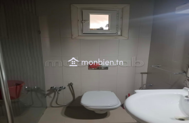 **À Louer – Spacieux Appartement S+3 à Borj Louzir, La Soukra**
